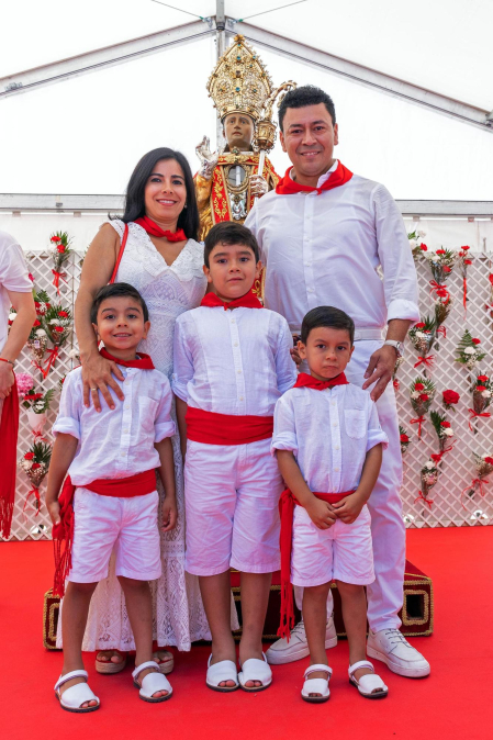 Fotos de la ofrenda foral a San Fermín.