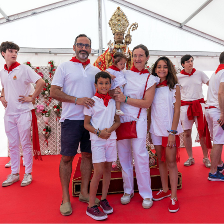 Fotos de la ofrenda foral a San Fermín.