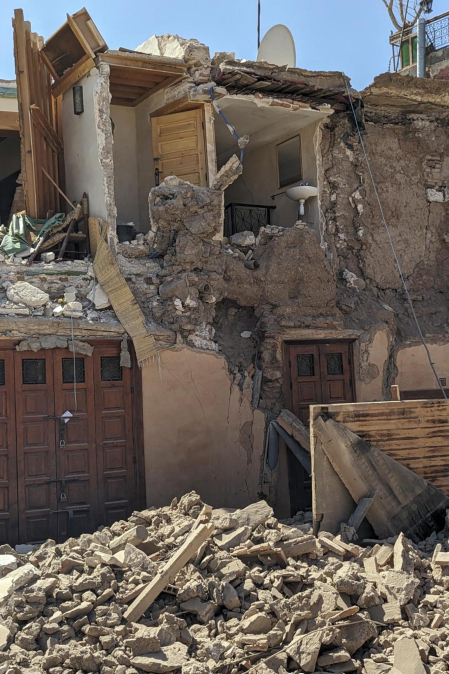 Fotos de los daños causados por el terremoto de magnitud 7 registrado este viernes por la noche en Marruecos. /
