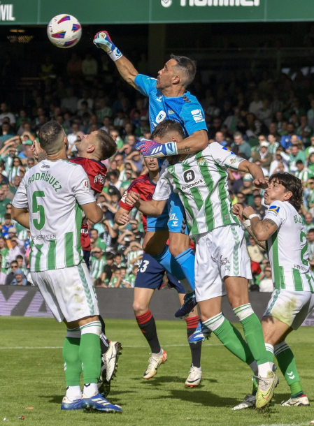 Fotos del Betis 2-1 Osasuna de la jornada 11./