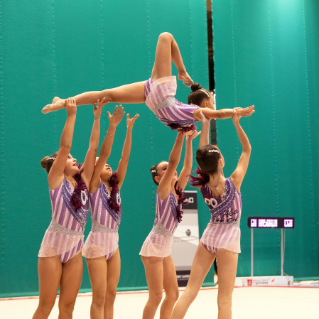 Fotos del Trofeo Comunidad Foral de gimnasia en Anaitasuna./