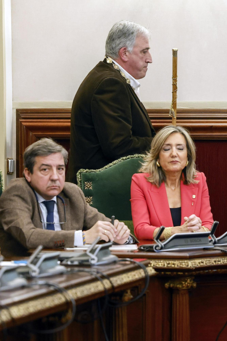 Fotos de la moción de censura en el Ayuntamiento de Pamplona.