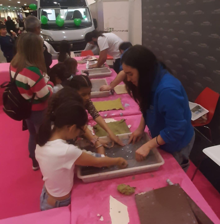 Imágenes del segundo día de Expofamily 2024