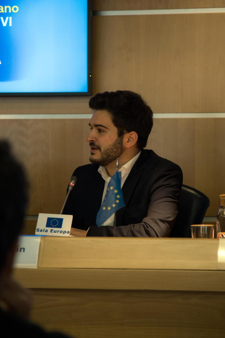 Foto de la presentación de los VI Cursos Europeos de Verano organizados por Fundación Diario de Navarra y Equipo Europa./