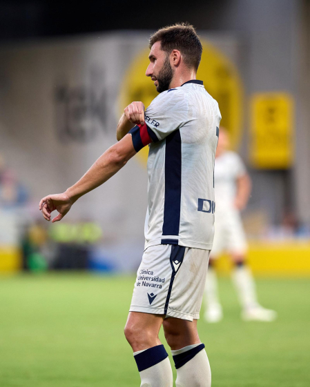 Fotos del partido entre Athletic y Osasuna en la Euskal Herriko Txapela en Barakaldo