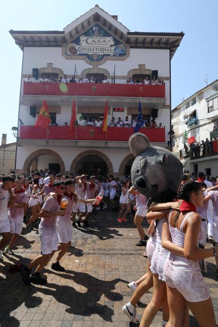 Cohete de inicio de las fiestas de Funes 2024.