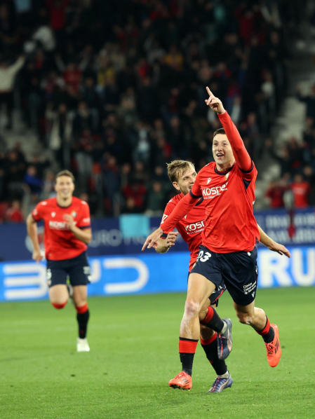 Fotos del Osasuna 4-2 Barcelona de la jornada 8./