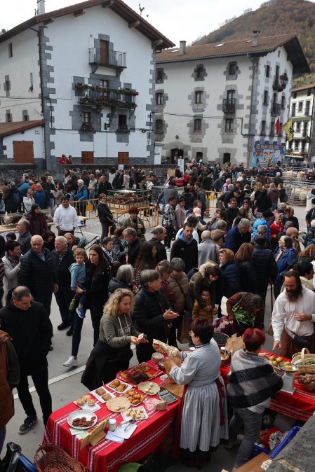 Fotos de la Feria ganadera y de producto local de Leitza y Areso.