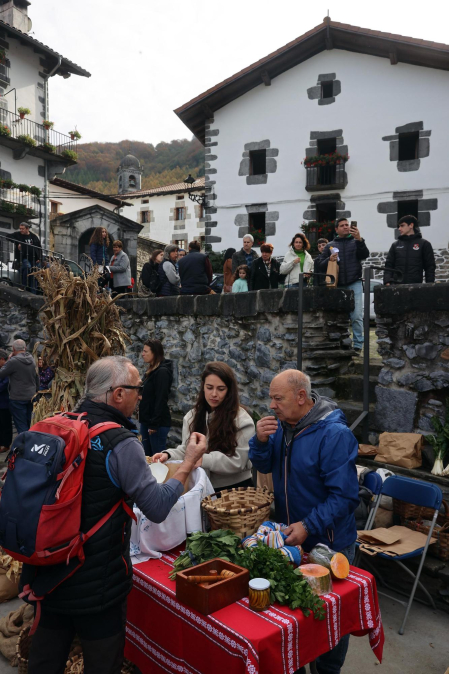 Fotos de la Feria ganadera y de producto local de Leitza y Areso.