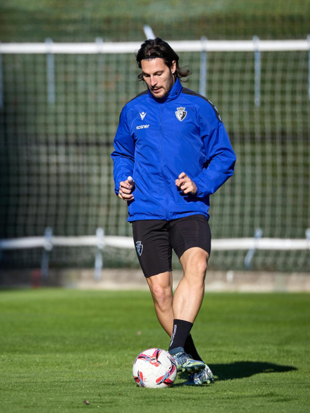 Fotos del entrenamiento de Osasuna este jueves, 14 de noviembre, en Tajonar.