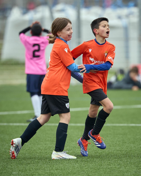Ambiente e imágenes de los partidos de la quinta jornada del Torneo Interescolar 2024 /