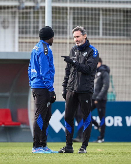 Fotos del entrenamiento de Osasuna este domingo 5 de enero.