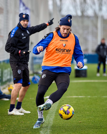 Fotos del entrenamiento de Osasuna este domingo 5 de enero.