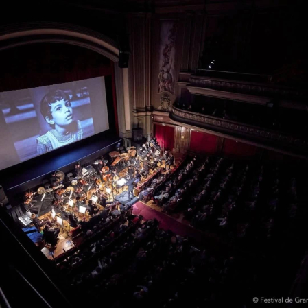 La Orquesta Ciudad de Granada, dirigida por Pablo Urbina, el pasado sábado durante la interpretación de 'Blancanieves'
