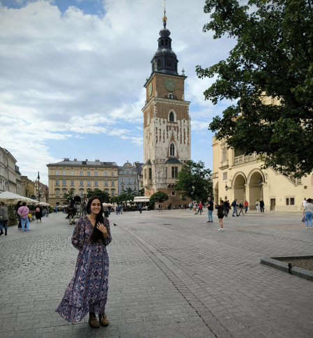 Beatriz Ciriza Bretos, en la plaza del Mercado de Cracovia
