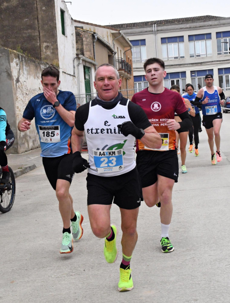 Participantes en las pruebas de 5 y 10 kilómetros de la XXXIV 'Villa de Falces' /