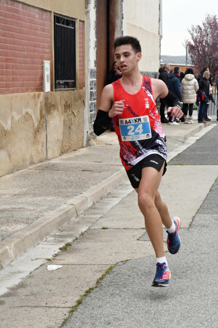 Participantes en las pruebas de 5 y 10 kilómetros de la XXXIV 'Villa de Falces' /