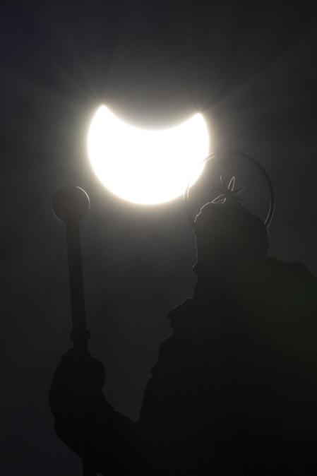 Foto del eclipse solar del 29 de marzo de 2025./