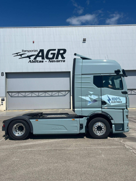 Uno de los camiones eléctricos de Transportes AGR