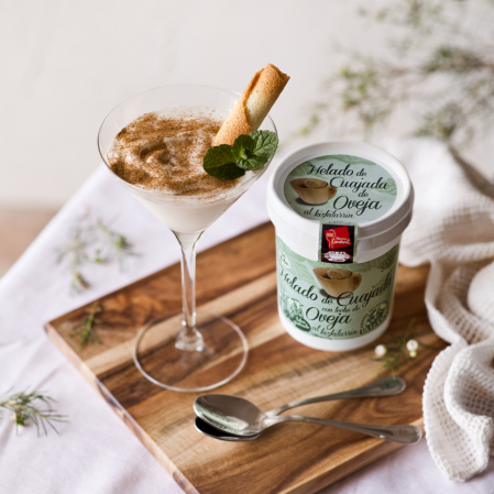 Una opción perfecta para estas navidades son los helados de cuajada, perfectos para sorbetes