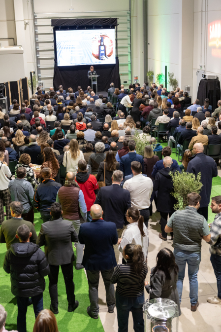 Inauguración de las nuevas instalaciones de Aceites Sandúa