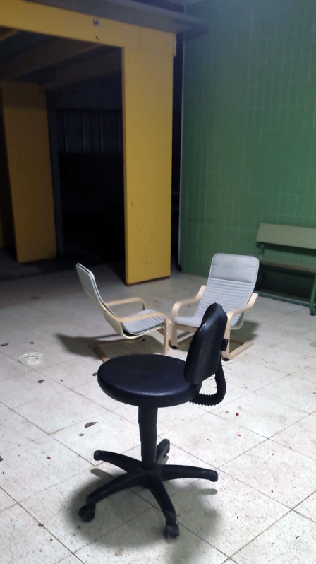 destrozos en el colegio público de Buztintxuri.