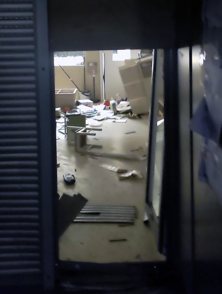 destrozos en el colegio público de Buztintxuri.