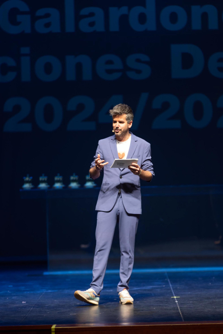 El Teatro Gaztambide de Tudela acogió este domingo, 25 de enero, la Fotos de la entrega de Distinciones Deportivas en Tudela