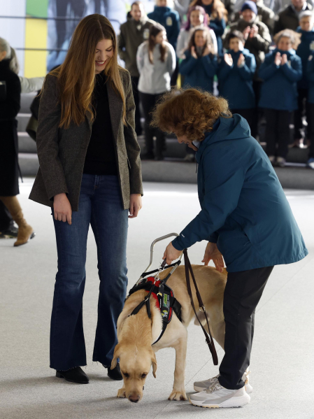 Fotos de la visita de la infanta Sofía al centro de perros guía de la Fundación ONCE