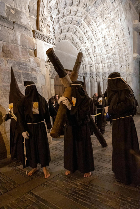 Fotos de la procesión de Viernes Santo de Tudela