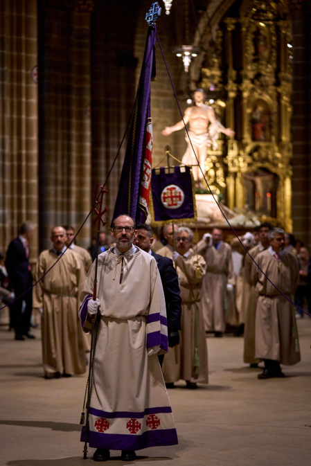 Via Lucis en la Catedral de Pamplona