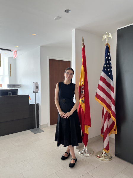 Naroa Sesma Berruezo, en su oficina del ICEX de Nueva York.