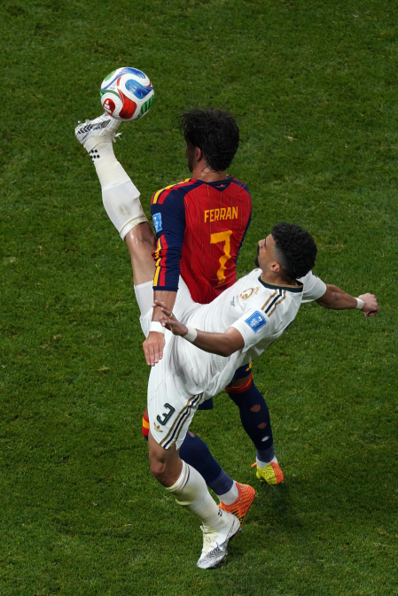 Galería de fotos del partido España 4-0 Arabia Saudí