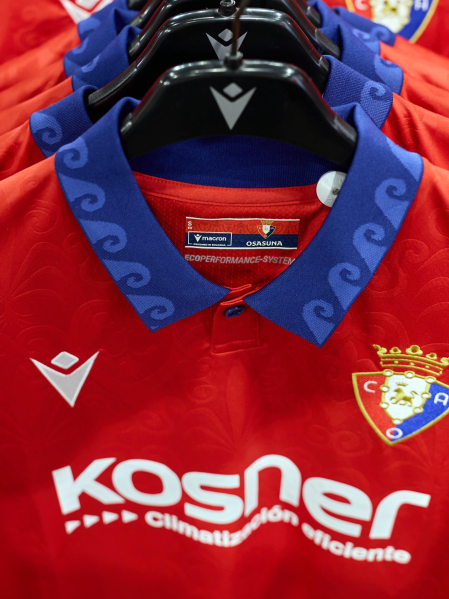 nueva equipación de Osasuna