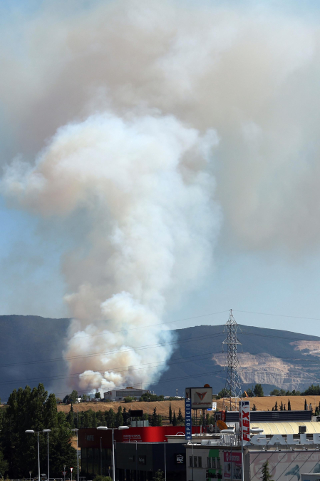 Foto del incendio de grandes dimensiones en Imárcoain.