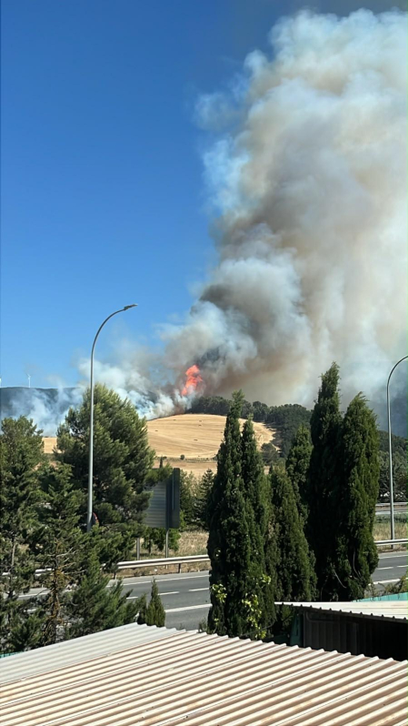 Fotos del incendio de grandes dimensiones en Imárcoain