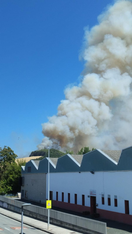Fotos del incendio de grandes dimensiones en Imárcoain