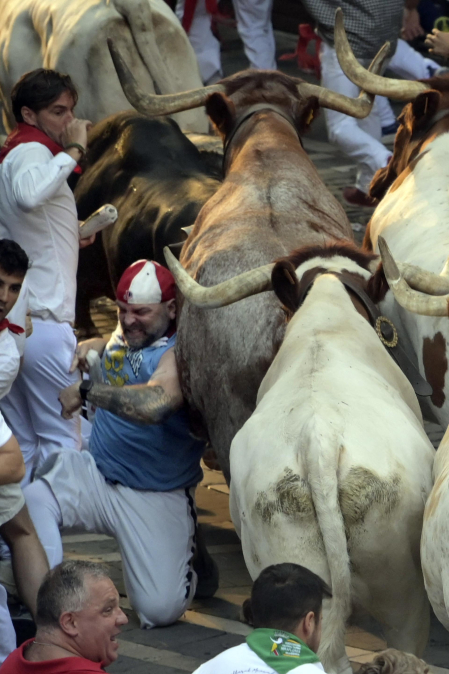 Segundo encierro de San Fermín 2026 con toros de Cebada Gago.