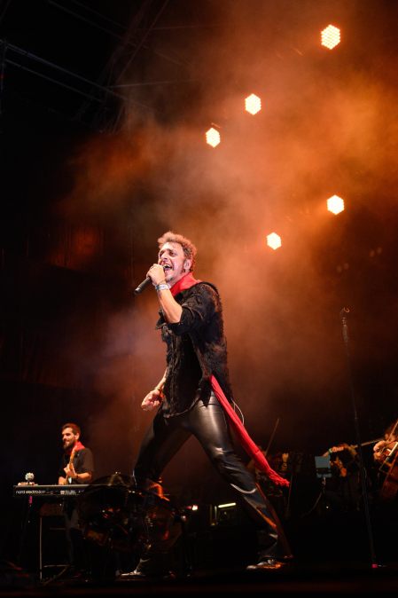 Fotos del concierto de Shinova en la plaza del Castillo