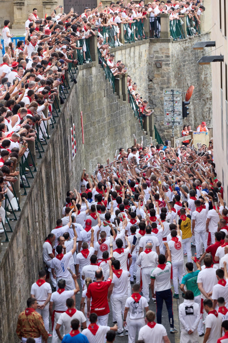 cuarto encierro de San Fermín 2026 en Pamplona SANTO DOMINGO