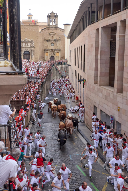 cuarto encierro de San Fermín 2026 en Pamplona SANTO DOMINGO