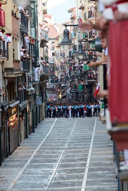 Fotos del quinto encierro de San Fermín 2026 en Pamplona