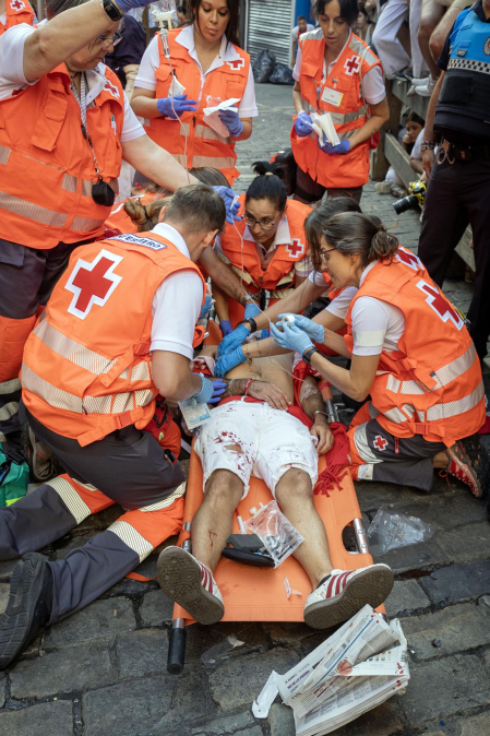 Fotos del quinto encierro de San Fermín 2026 en Pamplona