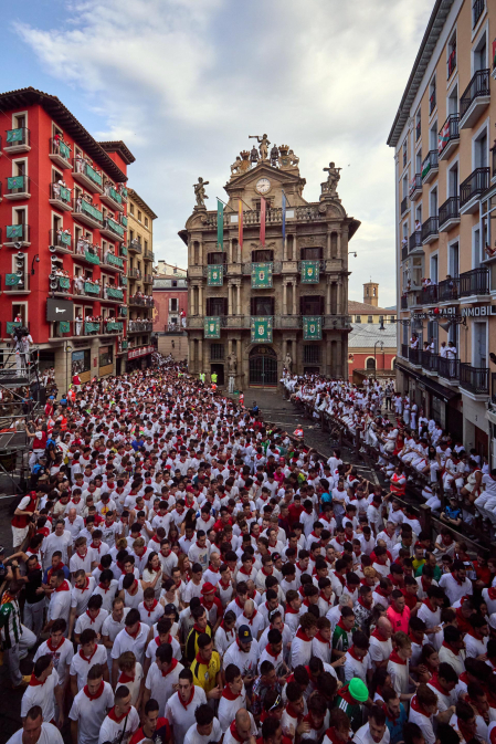 Fotos del sexto encierro de San Fermín 2026 en Pamplona