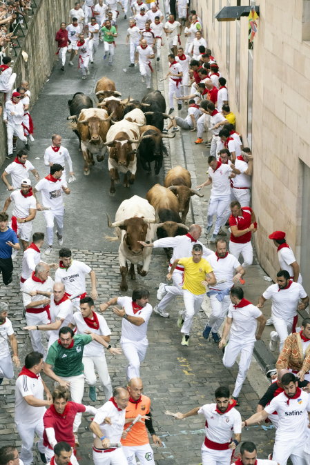 Fotos del sexto encierro de San Fermín 2026 en Pamplona