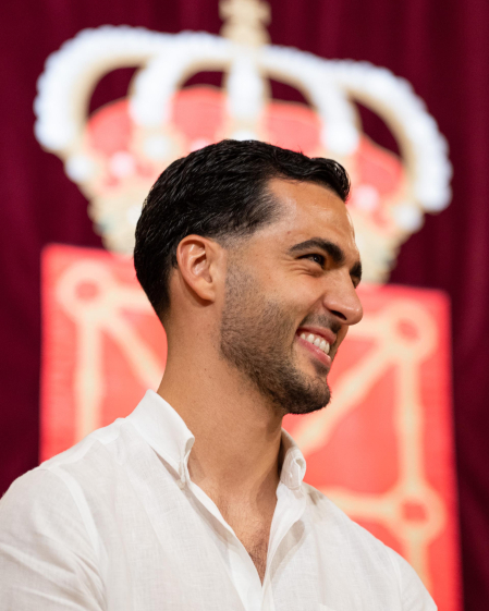 Fotos del recibimiento a Mikel Merino y Javier López Vallejo en el Palacio de Navarra