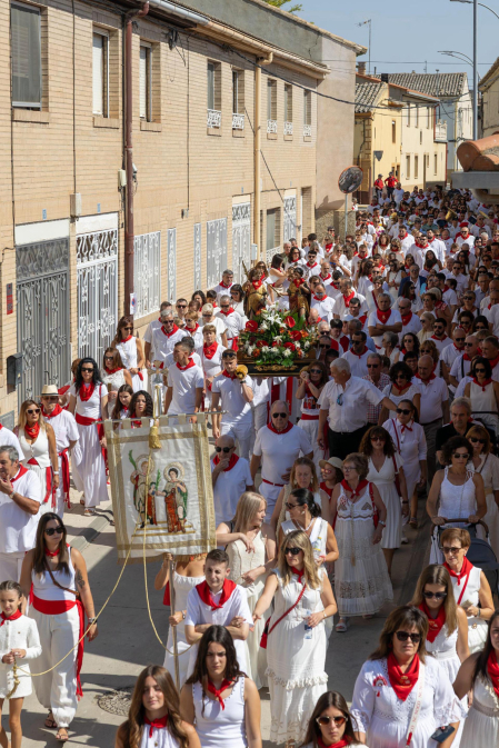 Fotos de la procesión de Fustiñana en honor a los patrones Justo y Pastor