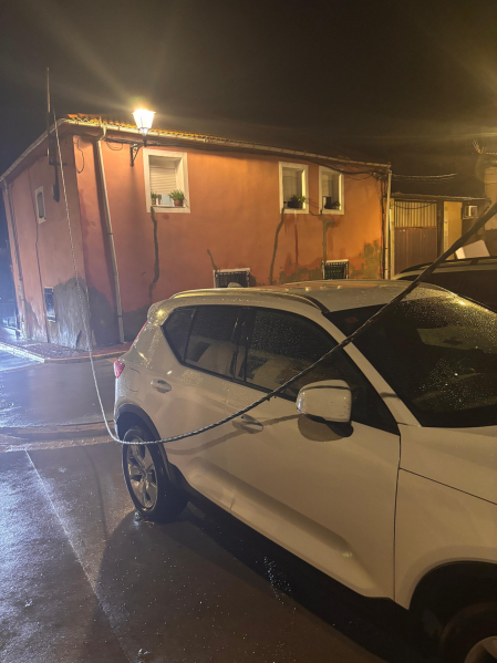 Fotos de la tormenta que ha causado incidencias y ha dejado varias calles anegadas en Milagro
