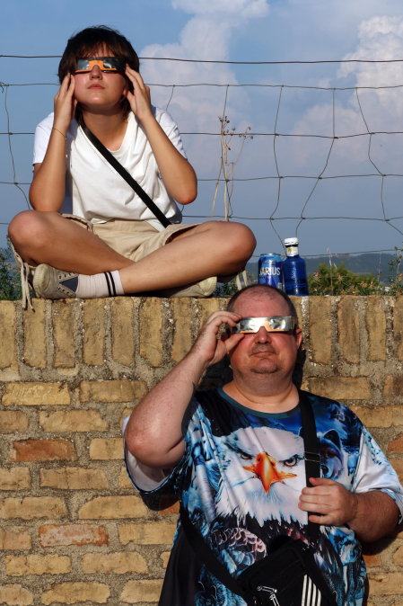 Fotos del eclipse solar en Pamplona