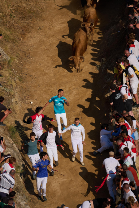 Fotos del tercer encierro del Pilón en Falces 2026